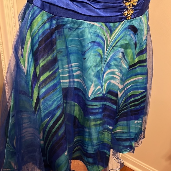 167 MASQUERADE Dress Green and Blue Prom / Evening Wear Formal - Picture 6 of 9